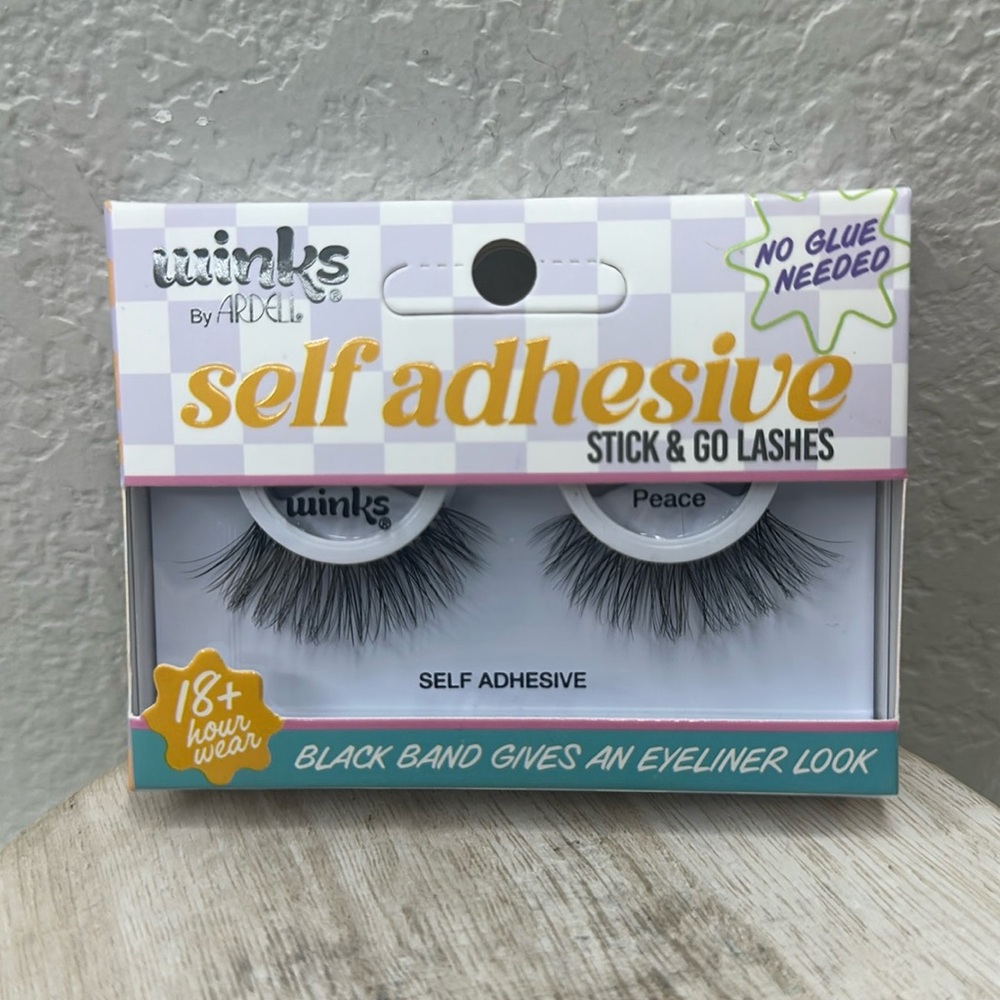 $4 🌙 Ardell Winks Self Adhesive Stick and Go Lashes‎ NEW